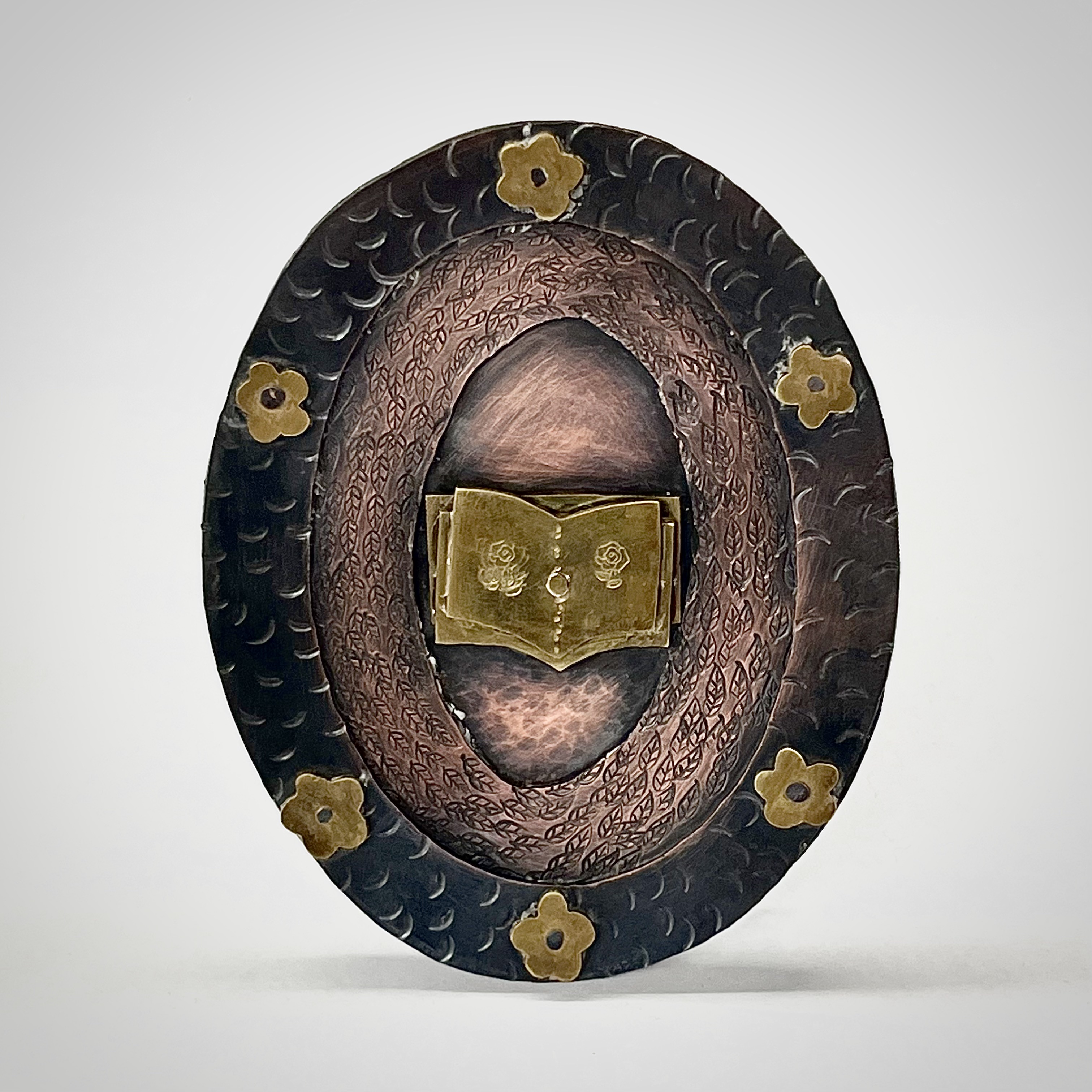 brooch1.jpeg